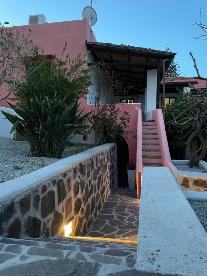 Villa Pomelia, Villa Nel Corso Di Santa Marina Salina A 50 Mt Dal Mare Exterior foto