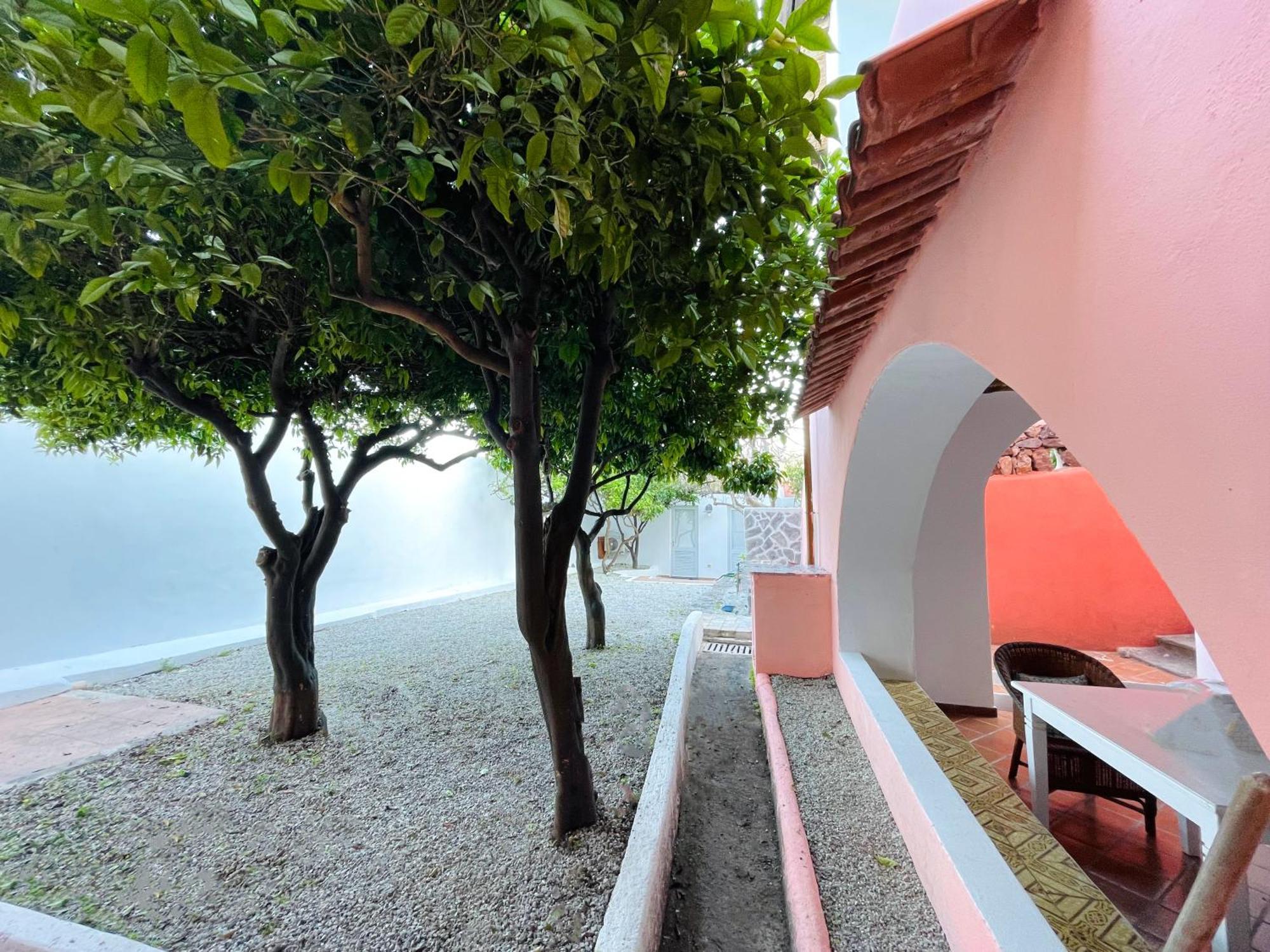 Villa Pomelia, Villa Nel Corso Di Santa Marina Salina A 50 Mt Dal Mare Exterior foto